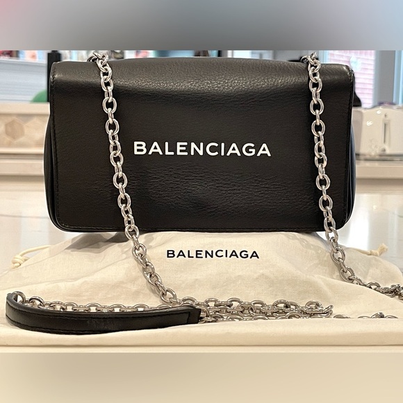 Balenciaga, Black Leather Crossbody w/ Front Closure. Includes Dust Bag. - Picture 1 of 16